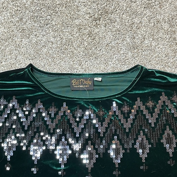 🤩 BOB MACKE Velour Top NWT GREEN - Picture 2 of 5